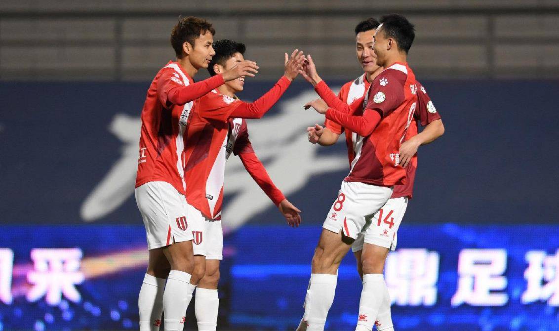 开云中国区Doinb新星败北表现突出，掘金前途光明！引发球迷热议(doinb赢了比赛哭了)